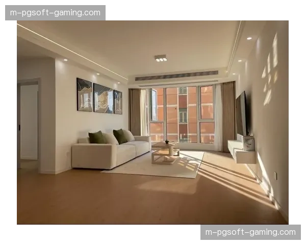 智能光影调节系统根据自然光自动切换 营造舒适且节能的运动环境