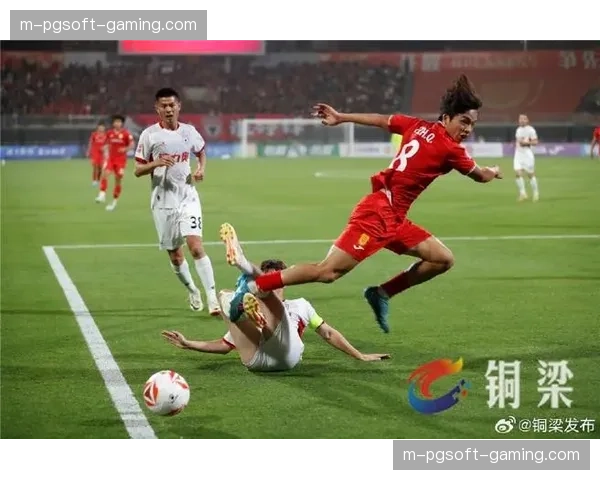 重庆铜梁龙控球率45%射正3次 高效反击收获制胜进球